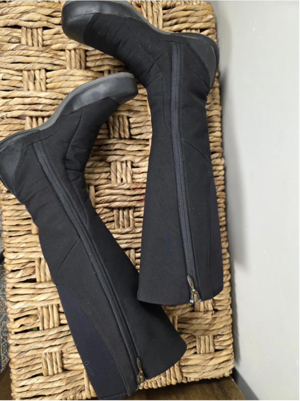 Solomon Women's Black Neoprene Waterproof Knee High Fishing Boots 7.5 Insulated